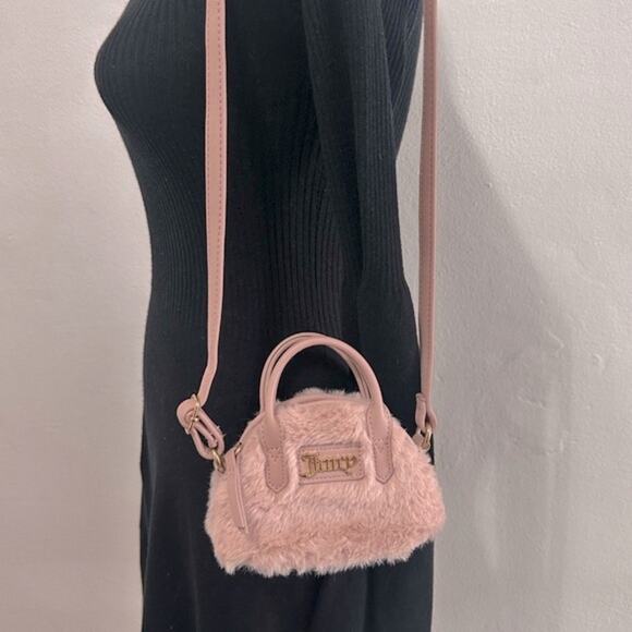 Juicy Couture mini purse cute fuzzy pink purse in perfect condition - Picture 7 of 10
